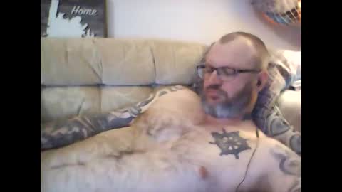 Snapshot of newbreed666 chatting on 03/04/25, 11:32 NEWBREED666 online show from 03/04/25, 11:32