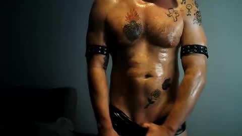 newcamboy1 online show from 04/02/26, 01:03