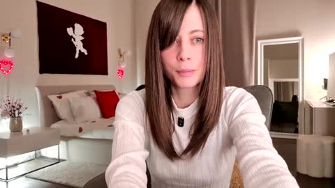 newchloe18 online show from 02/13/26, 08:16