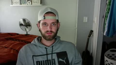 Snapshot of newfuckonline chatting on 11/17/25, 05:08 Newfuckonline online show from 11/17/25, 05:08