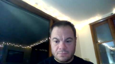 Snapshot of newguy81240 chatting on 12/26/24, 10:31 Newguy81240 online show from 12/26/24, 10:31