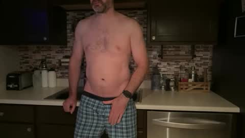 newguy_097 online show from 10/17/25, 11:46