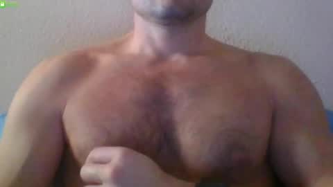 Snapshot of newtyguy90 chatting on 02/14/26, 11:18 newtyguy90 online show from 02/14/26, 11:18