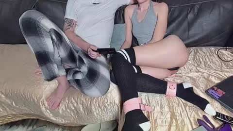 Snapshot of newvay chatting on 01/15/26, 08:23 CrownChaos online show from 01/15/26, 08:23