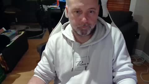 Snapshot of newvvorld chatting on 01/22/25, 10:15 NewWorld online show from 01/22/25, 10:15