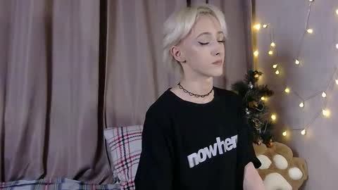 Snapshot of nextvibe1 chatting on 01/07/26, 05:04 NextVibe1 online show from 01/07/26, 05:04