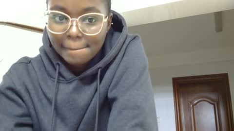 Snapshot of neyla_baby chatting on 08/03/26, 05:38 Neyla online show from 08/03/26, 05:38