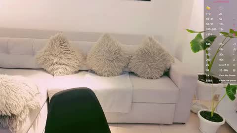 Snapshot of neythan__blaze chatting on 10/05/25, 09:24 online show from 10/05/25, 09:24