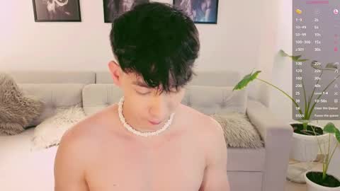 Snapshot of neythan__blaze chatting on 10/15/25, 10:54 online show from 10/15/25, 10:54