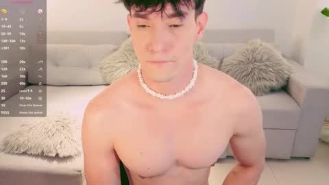 Snapshot of neythan__blaze chatting on 10/28/25, 10:12 online show from 10/28/25, 10:12