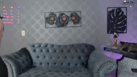 Sandra online show from 10/13/25, 12:05