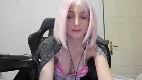 Shinobu Koch online show from 01/19/26, 09:13