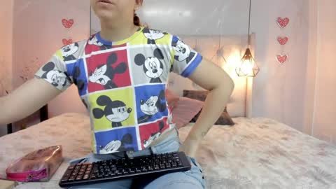 Milena online show from 04/01/26, 12:17