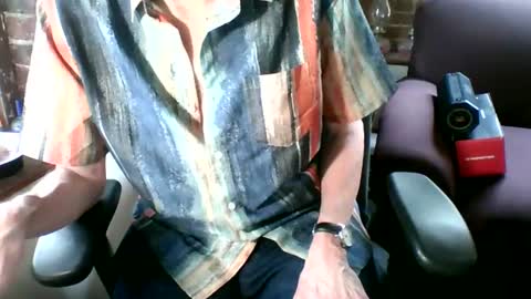 Snapshot of nfgwholoves2cum chatting on 07/16/26, 09:21 NFG Nice Friendly Guy Dick online show from 07/16/26, 09:21