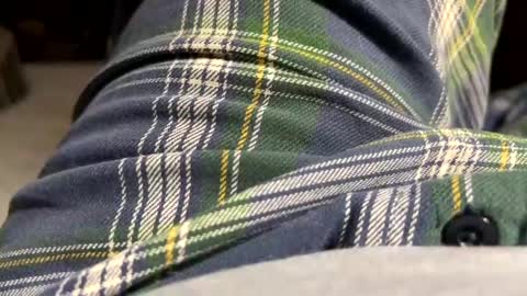 Snapshot of ngianop chatting on 12/25/24, 02:35 ngianop online show from 12/25/24, 02:35