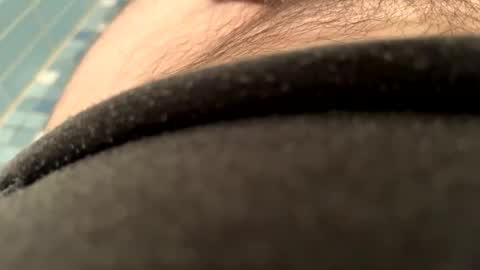 Snapshot of ngianop chatting on 12/18/25, 04:35 ngianop online show from 12/18/25, 04:35