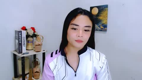 hottie nicole online show from 04/21/26, 01:29