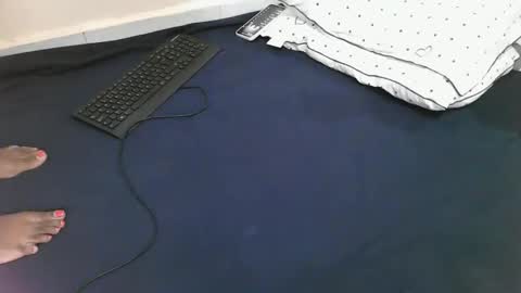 nia_0 online show from 04/04/26, 09:40