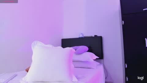 Snapshot of nia_16 chatting on 01/30/25, 06:21 nia_16 online show from 01/30/25, 06:21