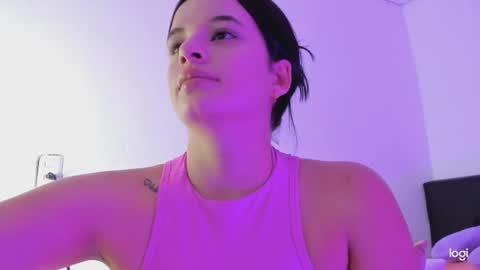 Snapshot of nia_16 chatting on 02/12/25, 05:58 nia_16 online show from 02/12/25, 05:58