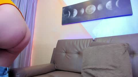 Estefani  online show from 02/01/25, 05:47