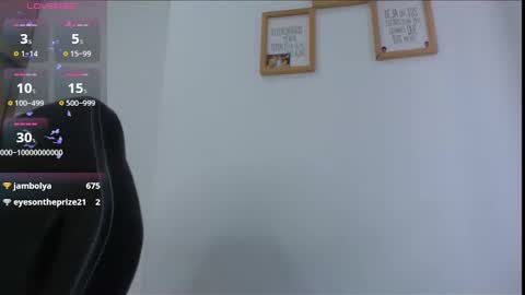 Snapshot of niaa_33 chatting on 01/07/25, 05:20 Mia online show from 01/07/25, 05:20