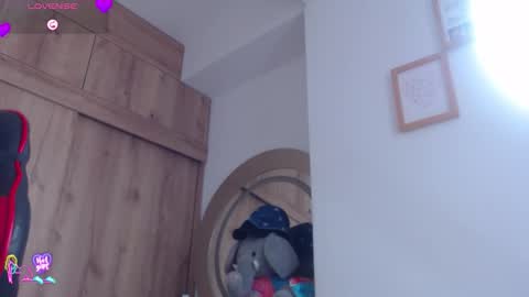 Mia online show from 02/20/26, 08:53