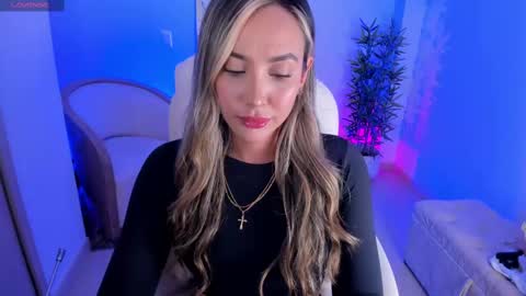 Nia  online show from 10/03/25, 10:40