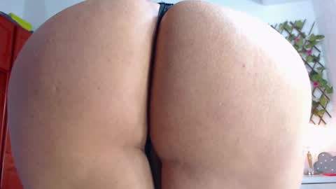 Snapshot of niabussethxxx chatting on 02/27/25, 05:45 niabussethxxx online show from 02/27/25, 05:45
