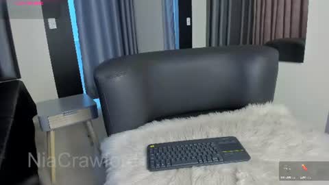 Snapshot of niacrawfordd chatting on 07/18/26, 04:16 niacrawfordd online show from 07/18/26, 04:16