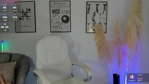 Nia online show from 10/16/25, 01:01