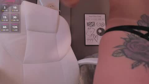 Nia online show from 01/15/26, 01:05