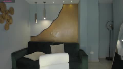 SQUIRTER DOLL    online show from 10/11/25, 05:55