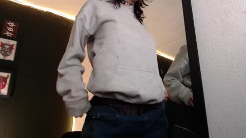 Snapshot of niakat_ chatting on 12/03/24, 03:52  niakat  online show from 12/03/24, 03:52