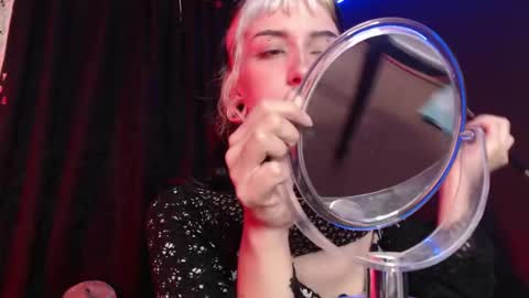 Snapshot of niakat_ chatting on 03/11/25, 07:58  niakat  online show from 03/11/25, 07:58