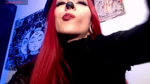 Snapshot of niakat_ chatting on 10/23/25, 04:12  niakat  online show from 10/23/25, 04:12