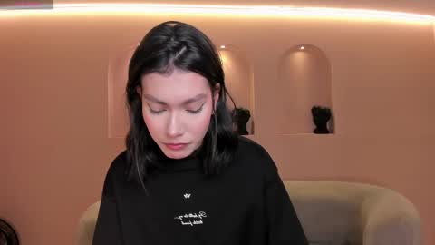 Call me Nia  online show from 09/14/25, 04:39