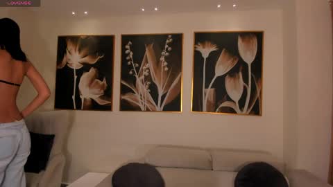 Call me Nia  online show from 04/20/26, 06:42