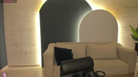 Snapshot of niasalvatore chatting on 07/20/26, 05:04 Call me Nia online show from 07/20/26, 05:04