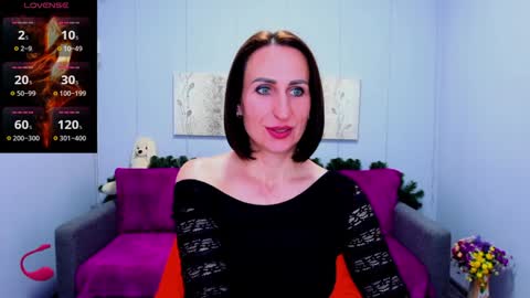 Snapshot of niasmithh chatting on 12/17/24, 06:53 niasmithh online show from 12/17/24, 06:53