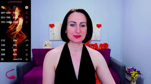 Snapshot of niasmithh chatting on 02/15/25, 01:27 niasmithh online show from 02/15/25, 01:27