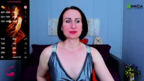 Snapshot of niasmithh chatting on 02/28/25, 04:31 niasmithh online show from 02/28/25, 04:31