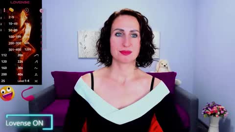 Snapshot of niasmithh chatting on 10/02/25, 12:23 niasmithh online show from 10/02/25, 12:23