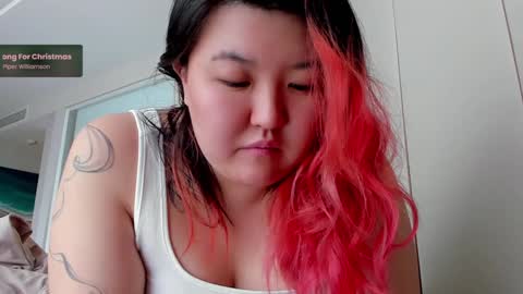 Snapshot of niatonoori chatting on 12/19/24, 03:40 Kim online show from 12/19/24, 03:40