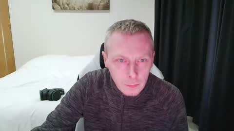 Snapshot of nice_dicknballs chatting on 03/28/26, 06:40 nice_dicknballs online show from 03/28/26, 06:40