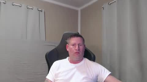 Snapshot of nice_juicy_cock chatting on 03/26/26, 01:01 nice_juicy_cock online show from 03/26/26, 01:01