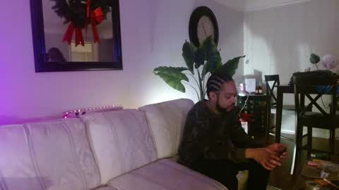 Snapshot of niceandsavvy chatting on 12/08/24, 06:01 NICE AND SAVVY online show from 12/08/24, 06:01