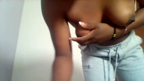 Snapshot of niceass_95 chatting on 06/23/26, 10:02 gabby online show from 06/23/26, 10:02