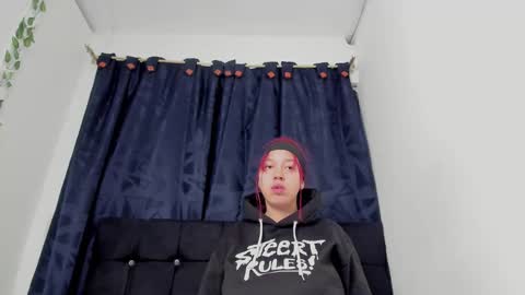 Snapshot of nicecherry_ chatting on 01/13/25, 10:56 Michell online show from 01/13/25, 10:56