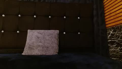 Snapshot of nicecherry_ chatting on 02/18/25, 02:49 Michell online show from 02/18/25, 02:49